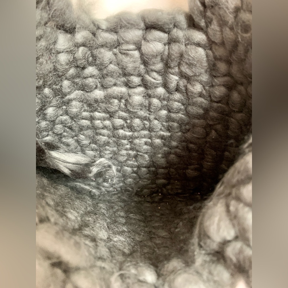 Chunky Knit Small Gray Tote Bag - Picture 8 of 10